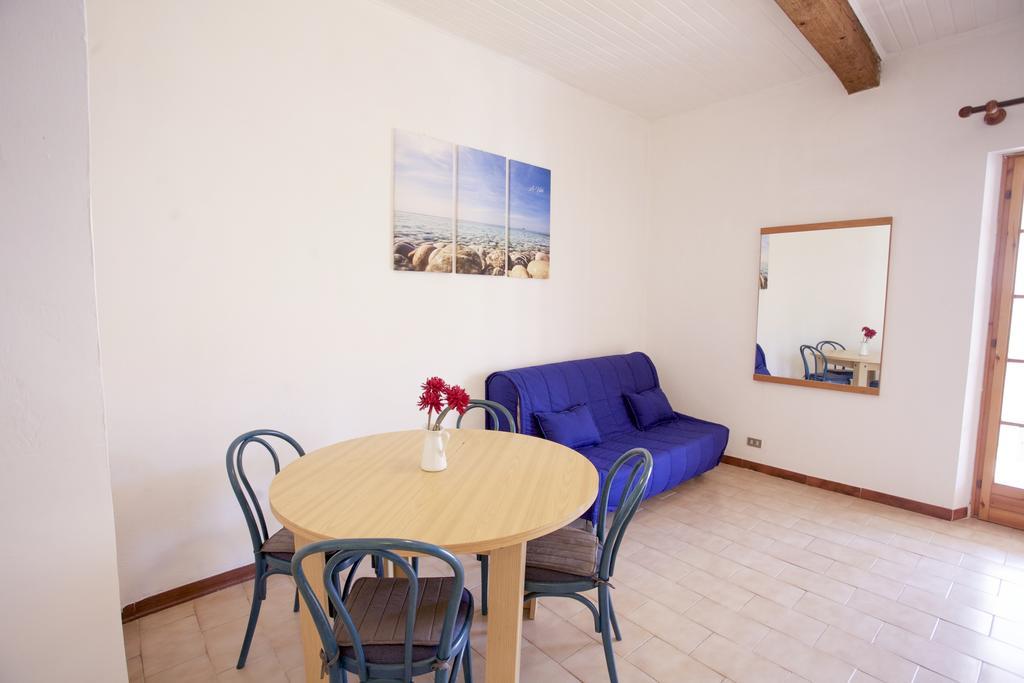 Villa Conti Residence Lacona Bagian luar foto